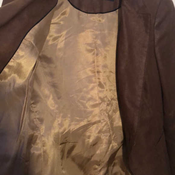 Zara Basic Buttoned Brown Blazer - Picture 6 of 6